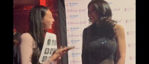 Amelia Chang with Diana Falzone on the red carpet at the Blossom Ball 2023. Image by Sophie Schwartz